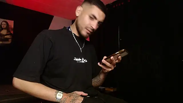 malek xarx  online show from 10/24/25, 02:10