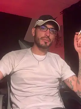 malek xarx  online show from 12/14/25, 06:41