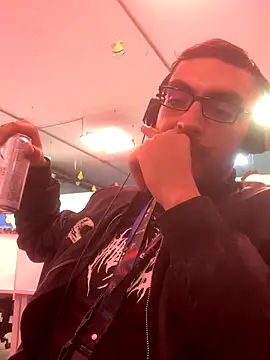 malek xarx  online show from 12/05/25, 05:11