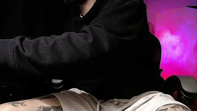 malek xarx  online show from 02/14/26, 04:45