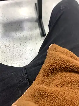 malek xarx  online show from 11/06/25, 10:36