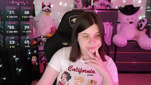 AmyVibess online show from 10/29/25, 08:08