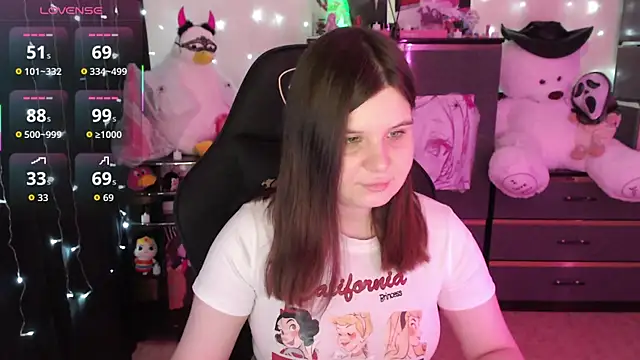 AmyVibess online show from 10/25/25, 08:09