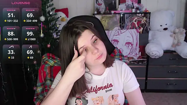 AmyVibess online show from 12/17/25, 08:14