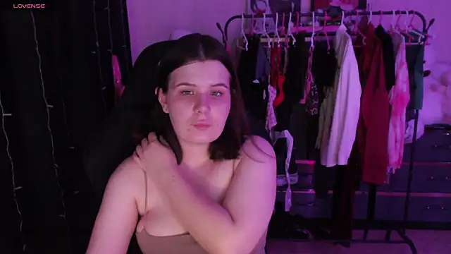 Snapshot of AmyVibess chatting on 07/11/26, 06:08 AmyVibess online show from 07/11/26, 06:08