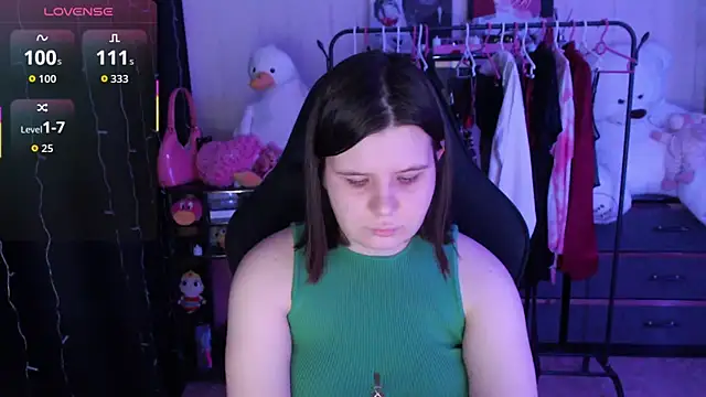 AmyVibess online show from 05/05/26, 06:11