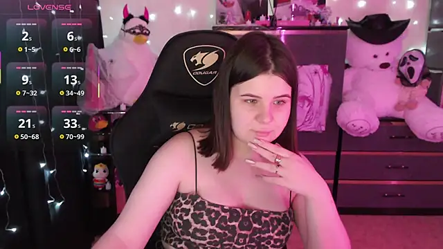 AmyVibess online show from 10/28/25, 08:08