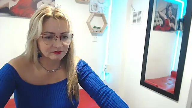 DIVAX MONSERRAT online show from 11/13/25, 08:35