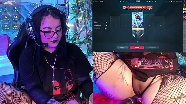 Snapshot of EternaAura chatting on 02/12/26, 01:44 EternaAura online show from 02/12/26, 01:44