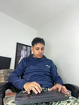 Luke Stone online show from 04/02/26, 08:04