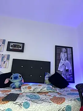 Snapshot of Luke_Stone chatting on 10/12/25, 03:13 Luke Stone online show from 10/12/25, 03:13