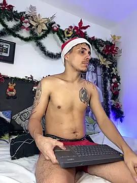 Snapshot of Luke_Stone chatting on 12/18/25, 12:16 Luke Stone online show from 12/18/25, 12:16