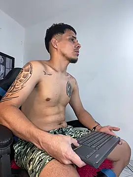 Luke Stone online show from 04/01/26, 06:38