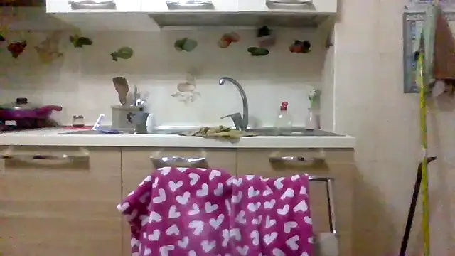 Kelly80 online show from 12/04/25, 05:06