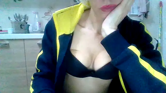 Snapshot of Kelly80 chatting on 01/11/26, 04:08 Kelly80 online show from 01/11/26, 04:08