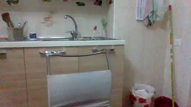 Snapshot of Kelly80 chatting on 02/12/26, 03:28 Kelly80 online show from 02/12/26, 03:28