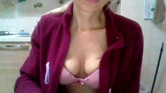 Kelly80 online show from 04/12/26, 02:48