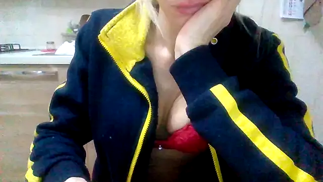 Snapshot of Kelly80 chatting on 02/09/26, 03:48 Kelly80 online show from 02/09/26, 03:48