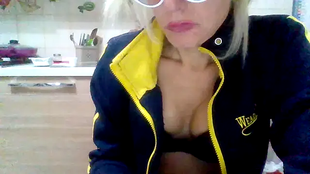 Kelly80 online show from 11/04/25, 03:21