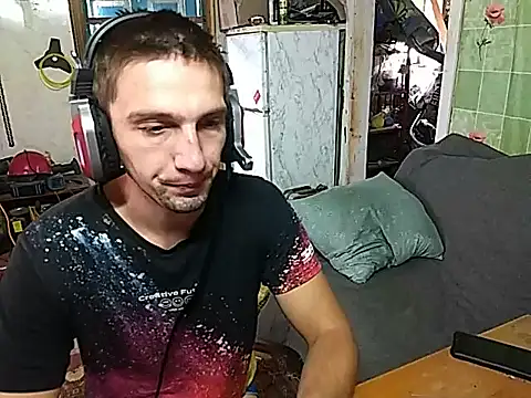 Snapshot of Alexilon chatting on 09/10/25, 10:03 Alexilon online show from 09/10/25, 10:03