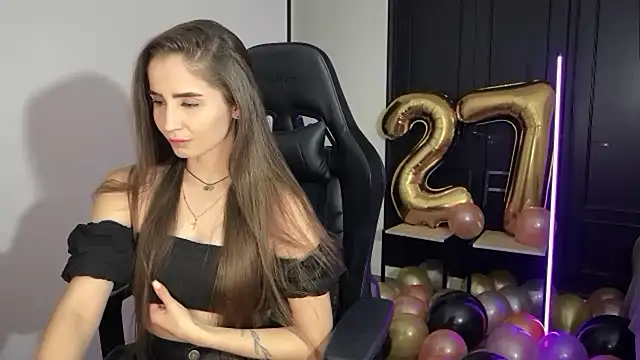 s meow online show from 11/18/25, 01:10