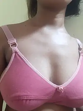 Snapshot of Fiza_Rani78 chatting on 07/05/26, 02:05 Fiza Rani78 online show from 07/05/26, 02:05