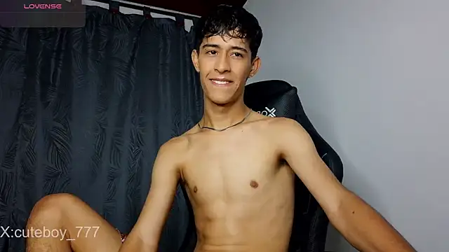 Danny cute 05 online show from 01/08/26, 06:47