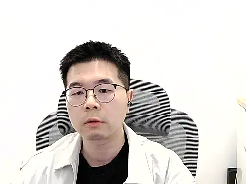 Adzard65 online show from 10/28/25, 02:16