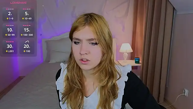 Iris Rain online show from 10/28/25, 10:25