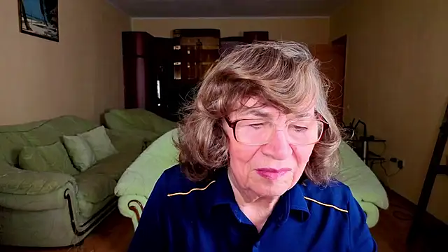 Betty Brick online show from 11/30/25, 10:27