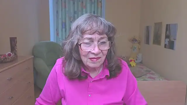 Betty Brick online show from 05/14/26, 03:42