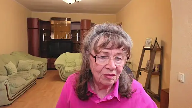 Betty Brick online show from 05/15/26, 04:38