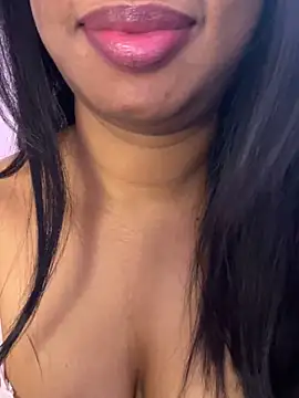 Snapshot of tamil_Aarathi chatting on 06/06/26, 05:18 tamil Aarathi online show from 06/06/26, 05:18