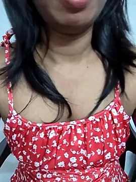 Snapshot of tamil_Aarathi chatting on 10/23/25, 05:22 tamil Aarathi online show from 10/23/25, 05:22