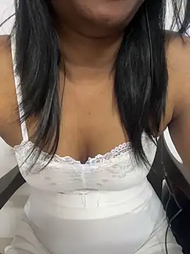 Snapshot of tamil_Aarathi chatting on 09/27/25, 07:20 tamil Aarathi online show from 09/27/25, 07:20