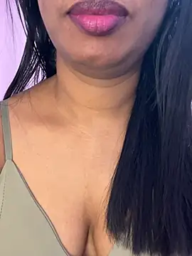 Snapshot of tamil_Aarathi chatting on 06/04/26, 05:17 tamil Aarathi online show from 06/04/26, 05:17