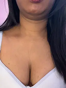 Snapshot of tamil_Aarathi chatting on 06/25/26, 05:29 tamil Aarathi online show from 06/25/26, 05:29