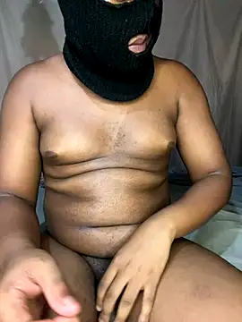 Snapshot of the_blacked_couple chatting on 10/07/25, 08:15 the blacked couple online show from 10/07/25, 08:15