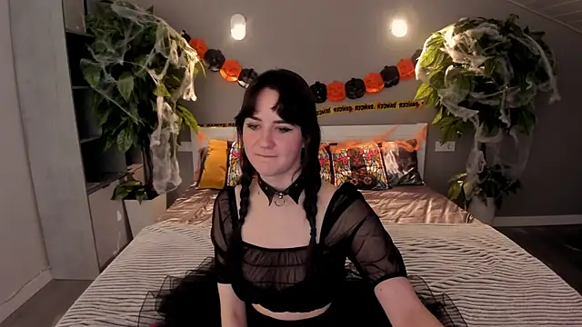 BerryDiva online show from 10/18/25, 06:59