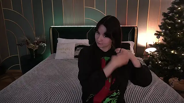 BerryDiva online show from 12/14/25, 02:00