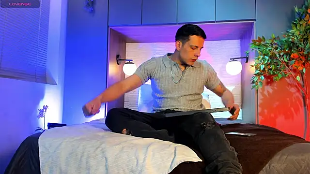 Dustin Sonne online show from 02/05/26, 03:35