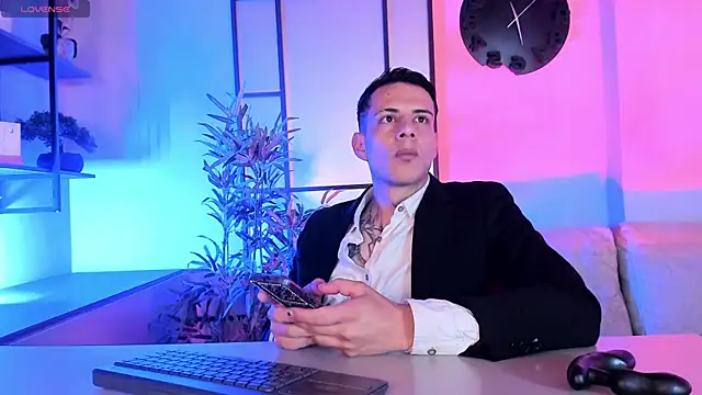 Dustin Sonne online show from 12/05/25, 03:49