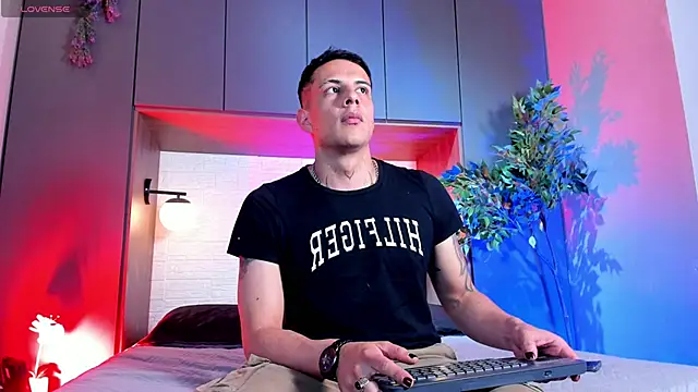 Dustin Sonne online show from 12/21/25, 03:52