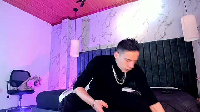 Dustin Sonne online show from 09/09/25, 03:49