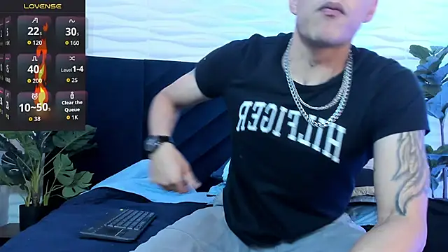 Dustin Sonne online show from 11/09/25, 03:43