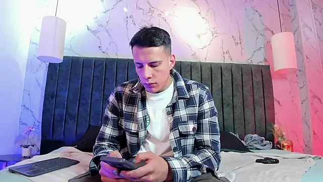 Dustin Sonne online show from 03/10/26, 03:32