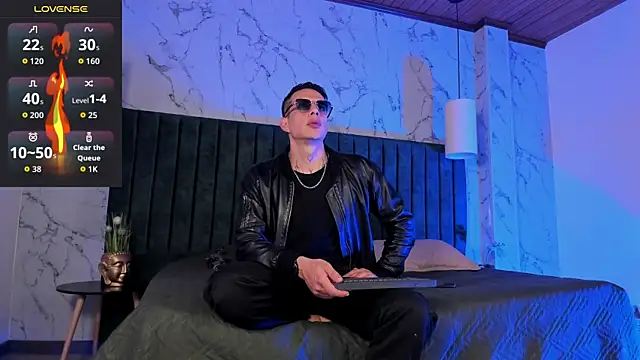 Dustin Sonne online show from 11/04/25, 03:32