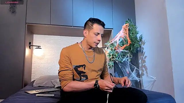 Dustin Sonne online show from 11/07/25, 03:44