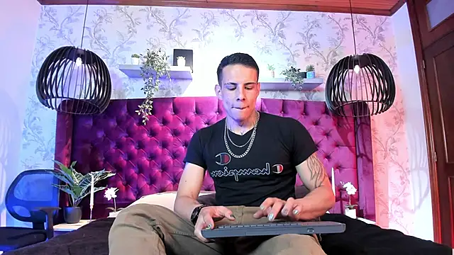 Dustin Sonne online show from 03/17/26, 03:31