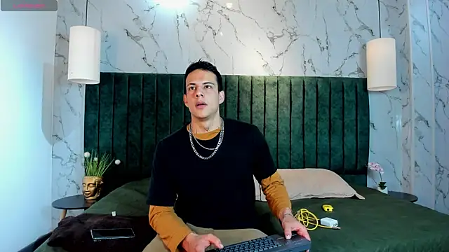 Dustin Sonne online show from 11/23/25, 03:49